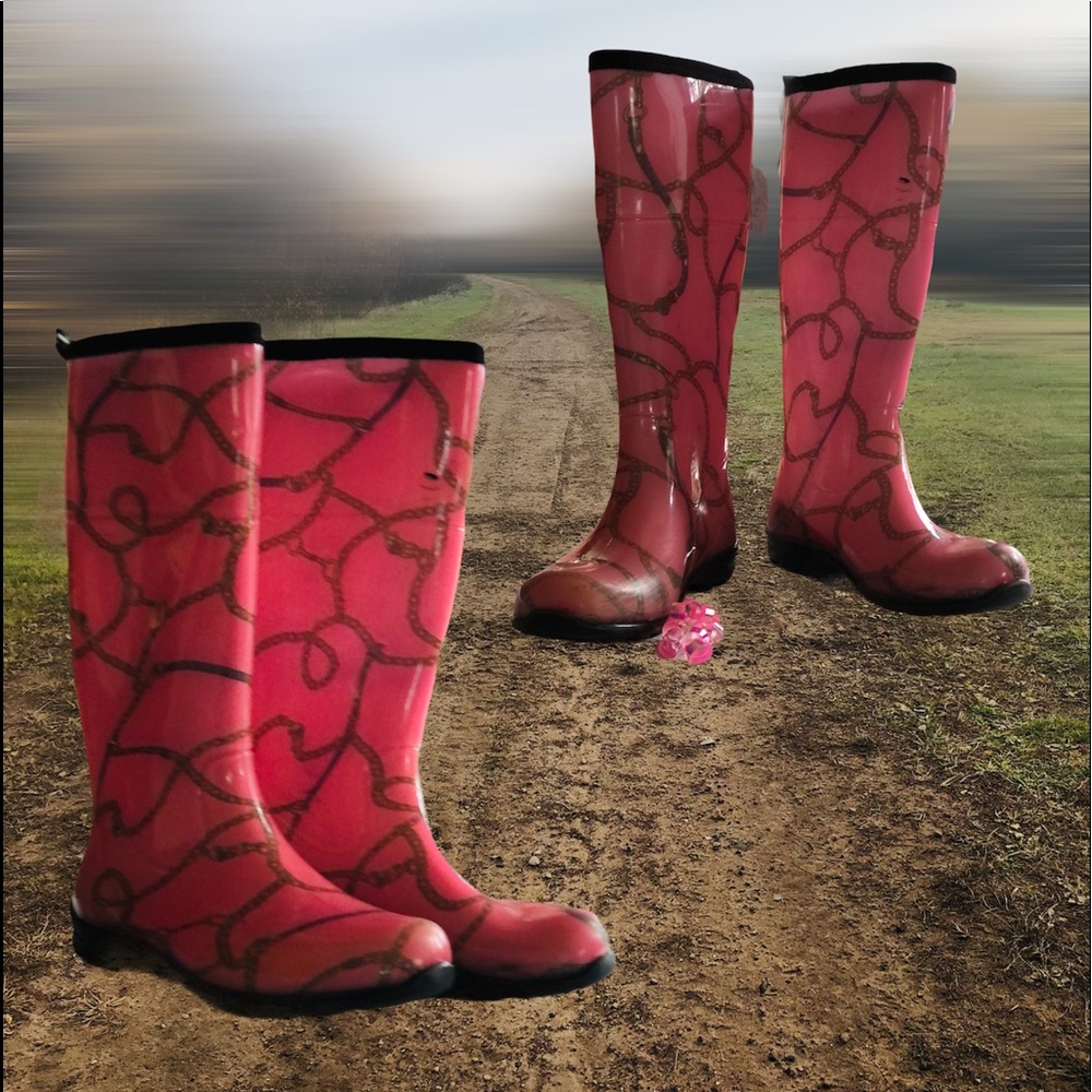 👚3/$30.KAMIK Rubber Boots👚